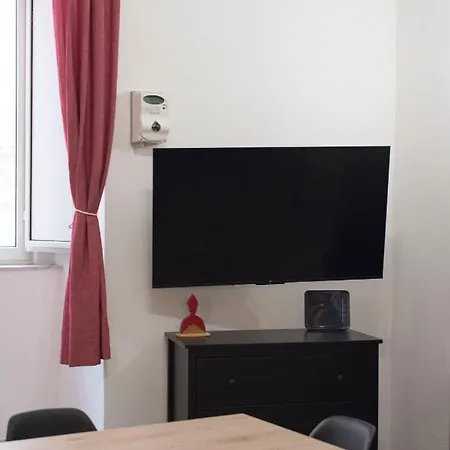 Madaleni Plebiscito * Neapol